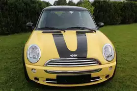 Mini Cooper 1,6 jaune