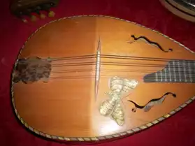 mandoline/ banjo