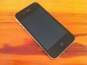 Apple Iphone 4 32 GO tout op&eacute;rateur