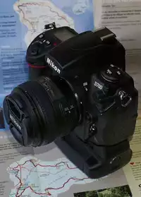 Nikon 700 + Nikkor 50 f/1.4 G + MB-D10