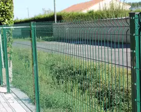 Panneaux soudés pour clôtures