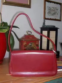 SEQUOIA petit sac cuir rouge carmin