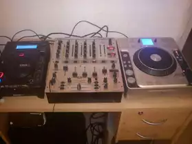 Platine cd dj + table de mixage