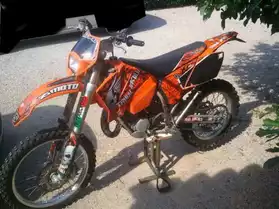 Moto ktm 125 exc année 2004