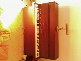 Piano droit "HELLAS"