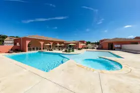 Location Vacances avec piscine et SPA