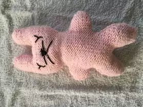 lapin tricoté main couleur rose