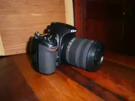 Nikon D700 et deux lentilles: 1) Sigma 1
