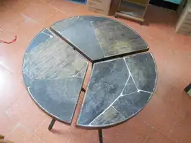 table en pierre et fer forgé