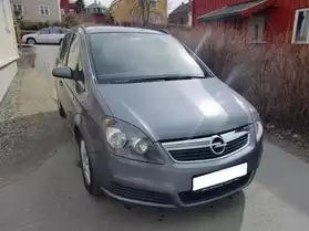 Opel Zafira ii 1.9 cdti 120 cosmo