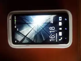 HTC ONE X 32 GO