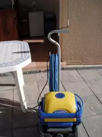 Robot piscine Aquabot Bravo