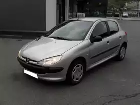 Peugeot 206 1.1 (60HK)