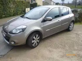 Renault Clio iii 1.5 dci 85 exception 2