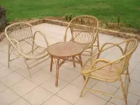 fauteuils + table en osier