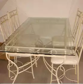 Table verre blanche + 4 chaises 250EUR