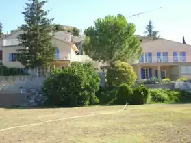Propriété-Maison d'hôtes en Provence