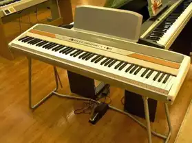 piano korg sp 250