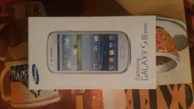 Téléphone Mobile Samsung Galaxy S III mi