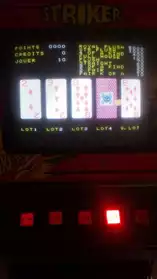 machine a sous striker poker