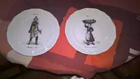 2 assiettes porcelaine