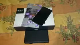 Sony Xperia Z débloqué + accessoires