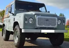 Land Rover Defender 90 Heritage Edition