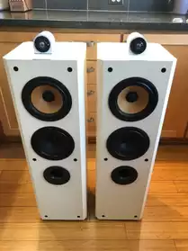 B&W speakers