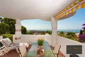 Appartement vue mer avec jardin Andalusi
