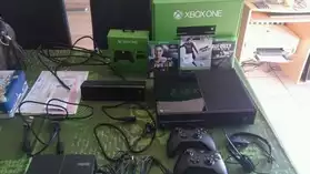Xbox One 500GB + 2 jeux + 2 manettes + L