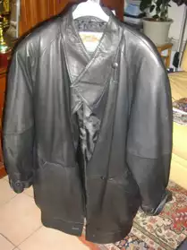 Manteau 3/4 en cuir pour femme T42