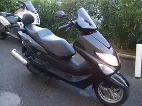 vends scooter 125 mbk skyliner
