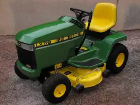 tracteur tondeuse John Deere LX178