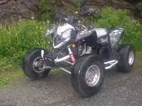 Moto Quad Polaris Outlaw