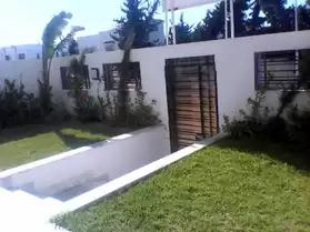 Villa S+3 neuve de luxe à Tunis Soukra
