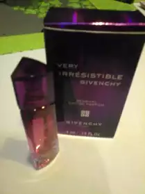 miniature parfum very irresistible
