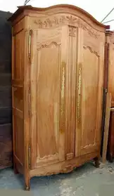 armoire époque Louis XV
