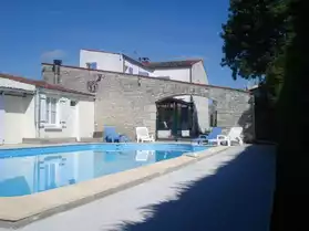 Maison de campagne avec piscine