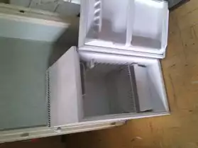 Réfrigérateur FAURE sous plan état neuf