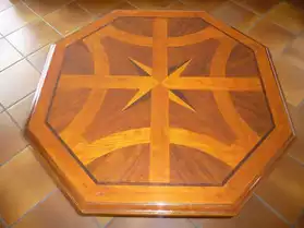 table basse de salon hexagonale