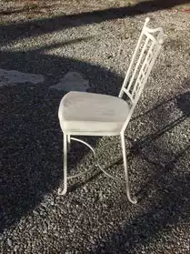 vend 4 belles chaises