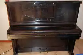 Piano STEINMANN cadre métallique