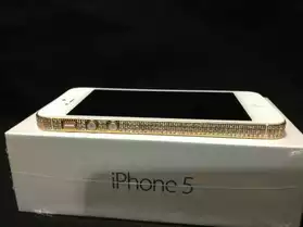 Apple iPhone 5 (dernier modèle) - 64GB