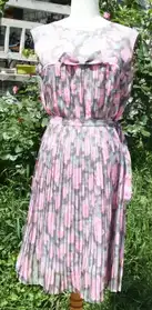 jolie robe vintage plissée tergal