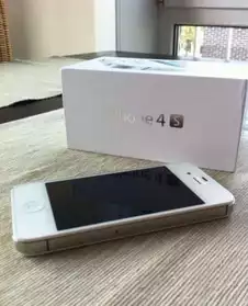 iPhone 4S-32Go Blanc en Excellent Etat