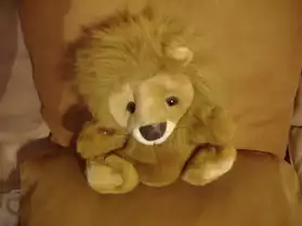 Vend Peluche d'occasion Lion Assis