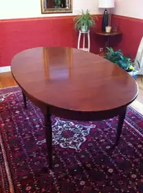 table merisier et 8 chaises