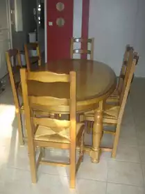 Table ovale et chaises chêne massif