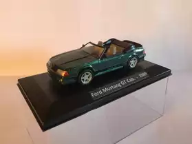Ford Mustang verte miniature 1/43