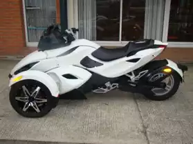 CAN-AM SPYDER RS-S SM5
